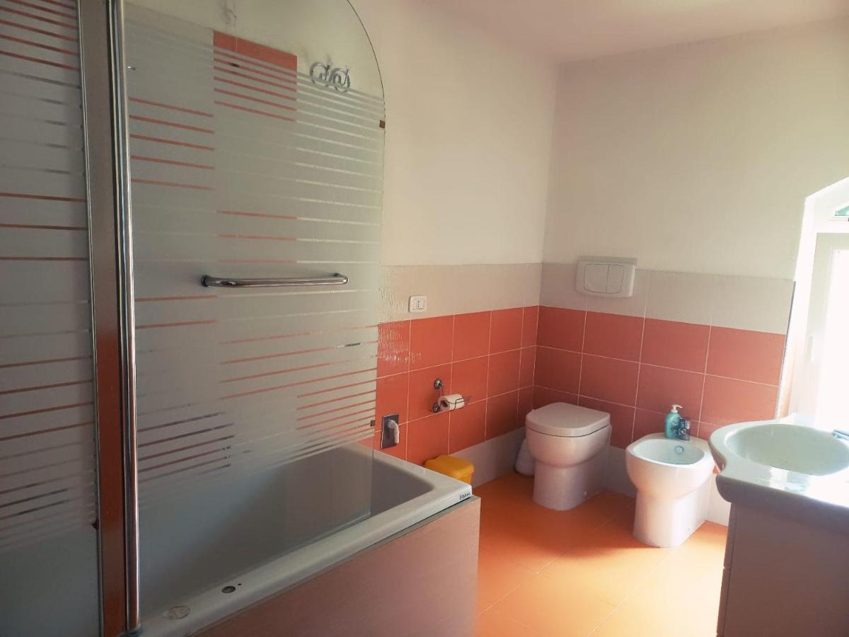 Hotel Casa Eraldo à Castellaccia Extérieur photo