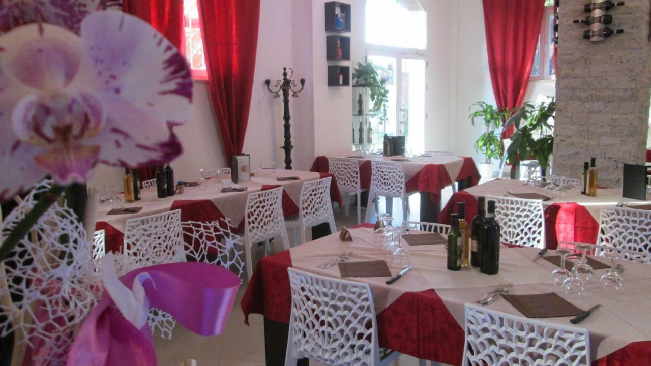 Hotel Casa Eraldo à Castellaccia Extérieur photo